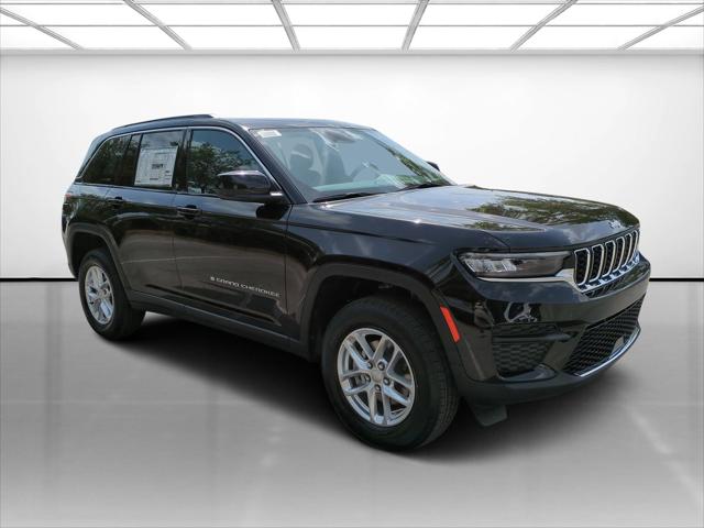 2025 Jeep Grand Cherokee GRAND CHEROKEE LAREDO X 4X2