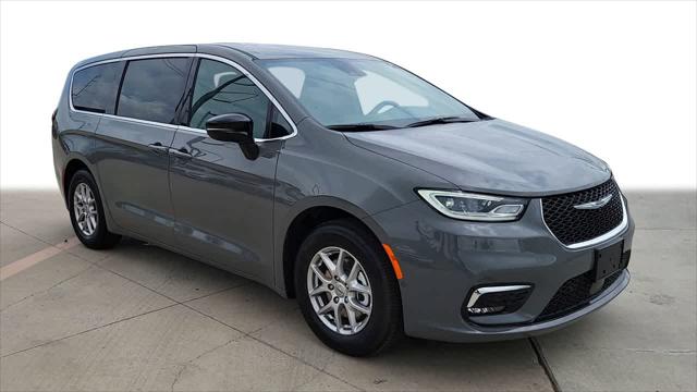 2025 Chrysler Pacifica PACIFICA SELECT