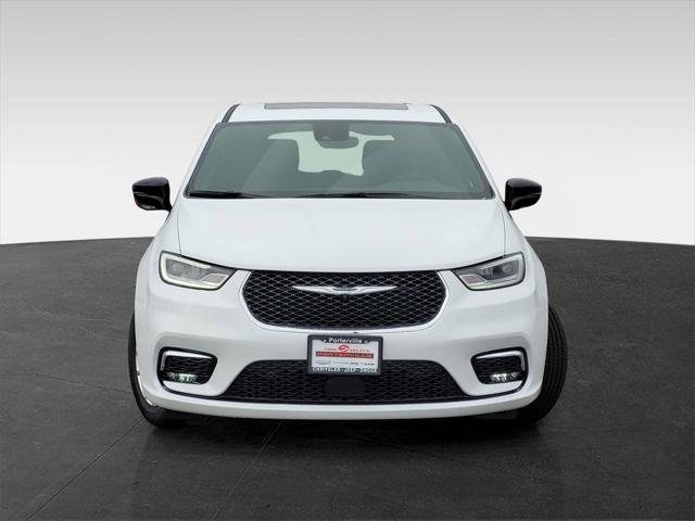 2025 Chrysler Pacifica PACIFICA SELECT