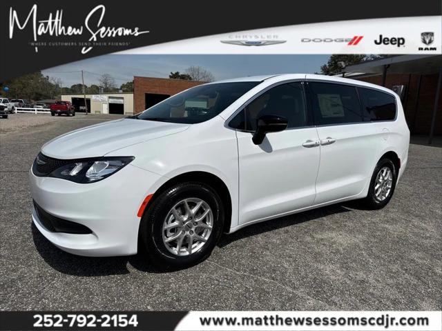 2025 Chrysler Voyager VOYAGER