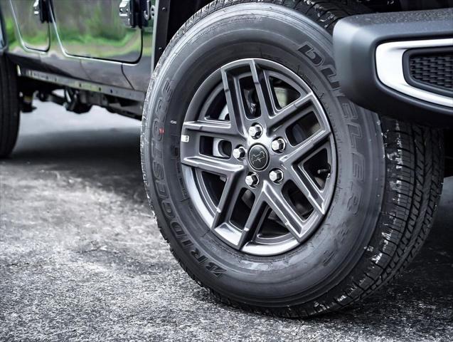 2025 Jeep Gladiator GLADIATOR SPORT S 4X4