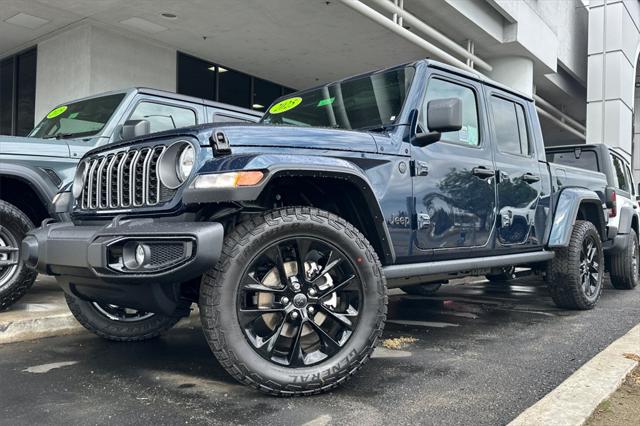 2025 Jeep Gladiator GLADIATOR NIGHTHAWK 4X4