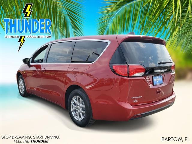 2025 Chrysler Voyager VOYAGER