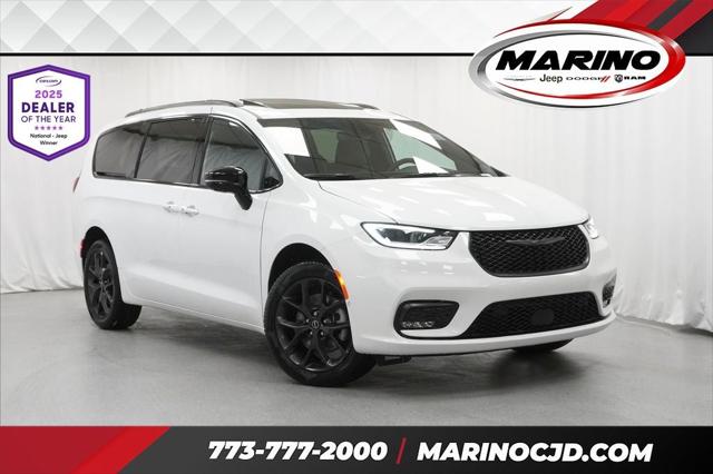 2025 Chrysler Pacifica PACIFICA LIMITED AWD