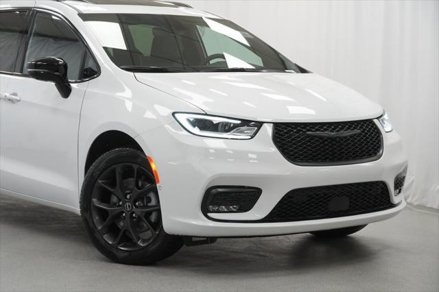 2025 Chrysler Pacifica PACIFICA LIMITED AWD