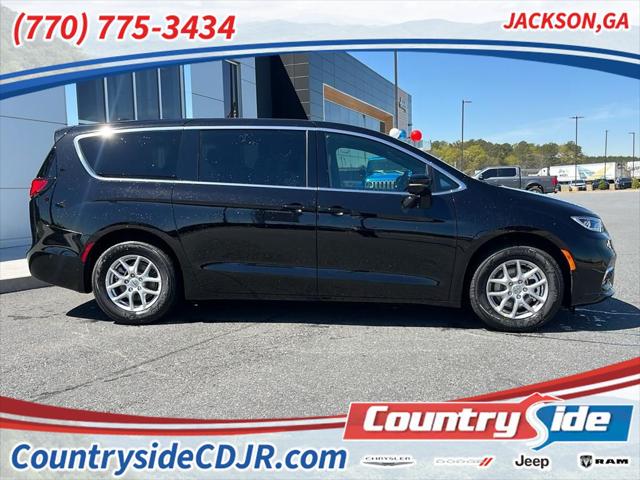 2025 Chrysler Pacifica PACIFICA SELECT