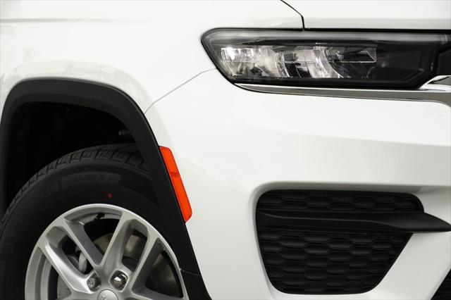 2025 Jeep Grand Cherokee GRAND CHEROKEE LAREDO X 4X2