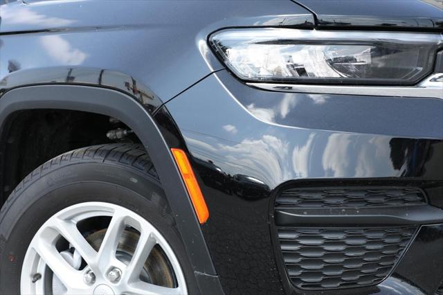 2025 Jeep Grand Cherokee GRAND CHEROKEE LAREDO X 4X2
