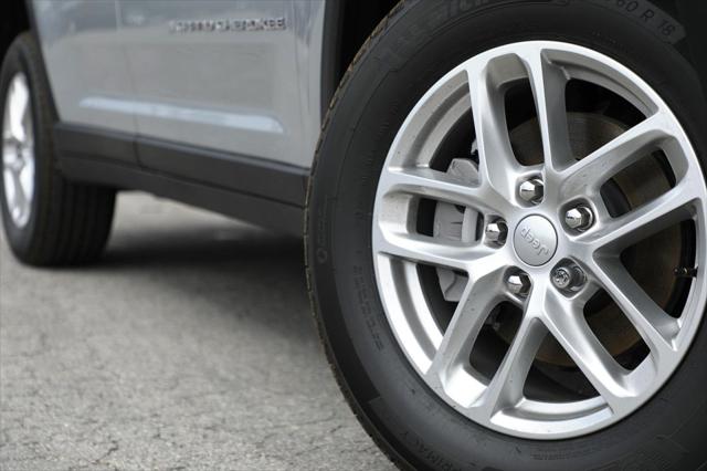 2025 Jeep Grand Cherokee GRAND CHEROKEE LAREDO X 4X2