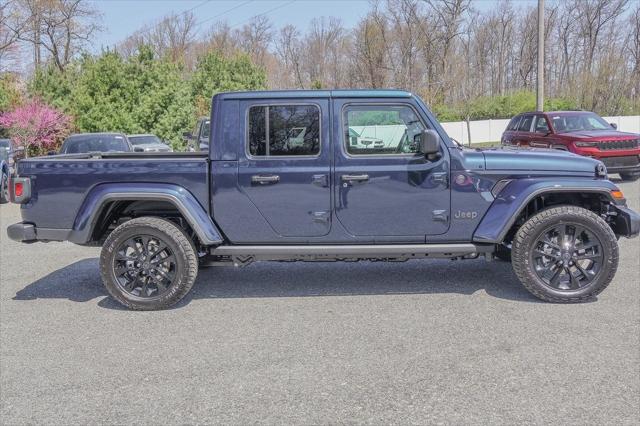 2025 Jeep Gladiator GLADIATOR NIGHTHAWK 4X4