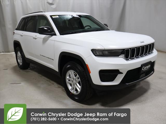 2025 Jeep Grand Cherokee GRAND CHEROKEE LAREDO 4X4