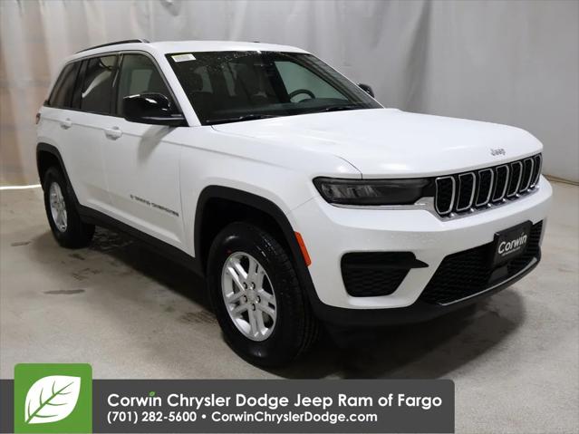 2025 Jeep Grand Cherokee GRAND CHEROKEE LAREDO 4X4
