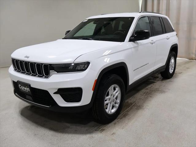 2025 Jeep Grand Cherokee GRAND CHEROKEE LAREDO 4X4