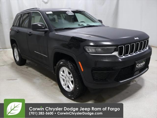 2025 Jeep Grand Cherokee GRAND CHEROKEE LAREDO 4X4