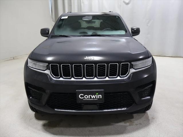 2025 Jeep Grand Cherokee GRAND CHEROKEE LAREDO 4X4