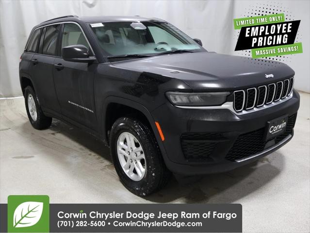 2025 Jeep Grand Cherokee GRAND CHEROKEE LAREDO 4X4