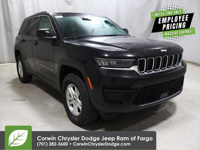2025 Jeep Grand Cherokee GRAND CHEROKEE LAREDO 4X4