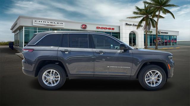 2025 Jeep Grand Cherokee GRAND CHEROKEE LAREDO X 4X2