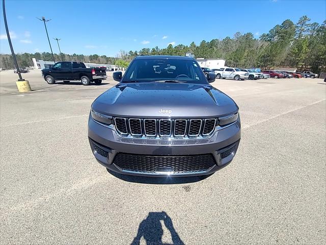 2025 Jeep Grand Cherokee GRAND CHEROKEE LAREDO 4X2