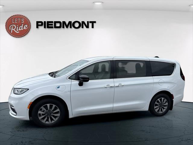 2025 Chrysler Pacifica Hybrid PACIFICA PLUG-IN HYBRID SELECT
