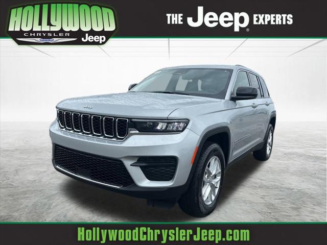 2025 Jeep Grand Cherokee GRAND CHEROKEE LAREDO X 4X2