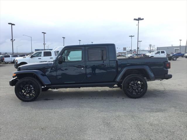 2025 Jeep Gladiator GLADIATOR NIGHTHAWK 4X4