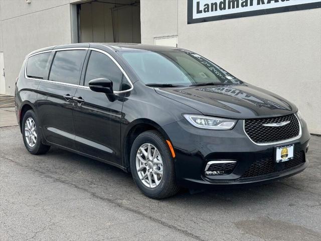 2025 Chrysler Pacifica PACIFICA SELECT
