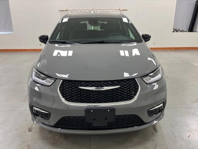 2025 Chrysler Pacifica PACIFICA SELECT