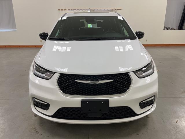 2025 Chrysler Pacifica PACIFICA SELECT