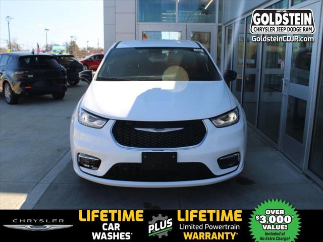 2025 Chrysler Pacifica PACIFICA SELECT AWD