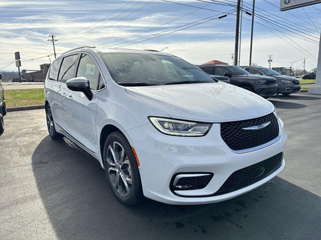 2025 Chrysler Pacifica PACIFICA PINNACLE