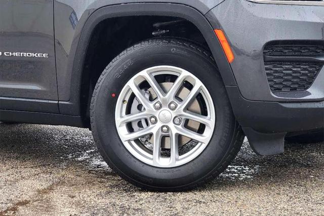 2025 Jeep Grand Cherokee GRAND CHEROKEE LAREDO X 4X2
