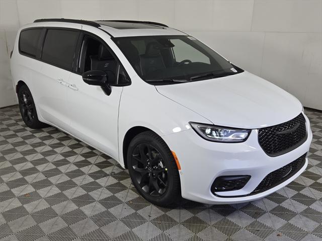 2025 Chrysler Pacifica PACIFICA LIMITED
