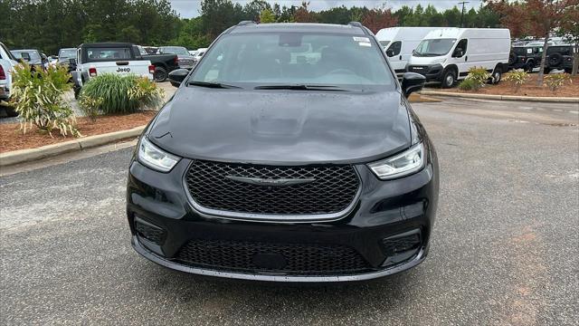2025 Chrysler Pacifica Hybrid PACIFICA PLUG-IN HYBRID S APPEARANCE