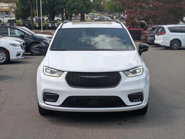 2025 Chrysler Pacifica PACIFICA LIMITED