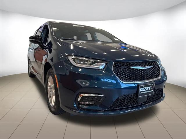 2025 Chrysler Pacifica PACIFICA SELECT