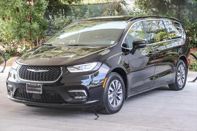 2025 Chrysler Pacifica Hybrid PACIFICA PLUG-IN HYBRID SELECT