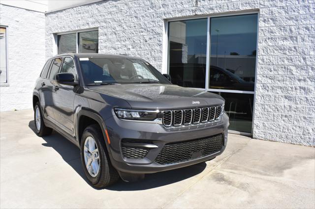 2025 Jeep Grand Cherokee GRAND CHEROKEE LAREDO X 4X2