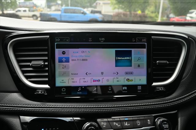 2025 Chrysler Pacifica PACIFICA SELECT