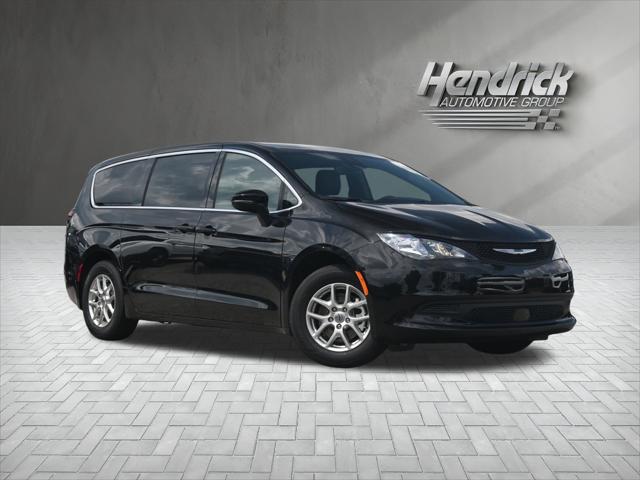 2025 Chrysler Voyager VOYAGER