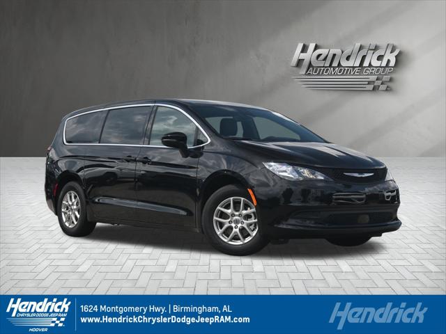 2025 Chrysler Voyager VOYAGER