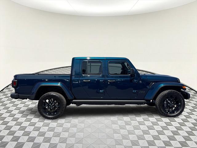 2025 Jeep Gladiator GLADIATOR NIGHTHAWK 4X4