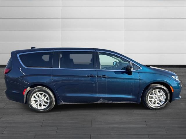 2025 Chrysler Pacifica PACIFICA SELECT