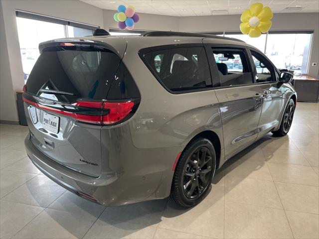 2025 Chrysler Pacifica PACIFICA LIMITED