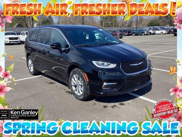 2025 Chrysler Pacifica PACIFICA SELECT AWD