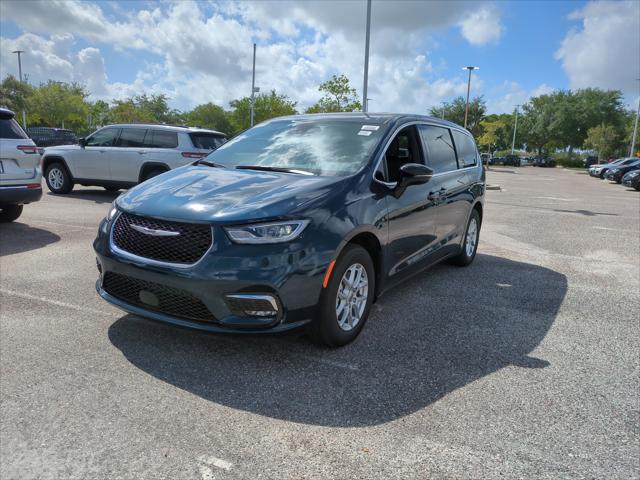 2025 Chrysler Pacifica PACIFICA SELECT