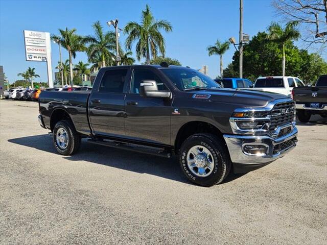 2025 RAM Ram 2500 RAM 2500 TRADESMAN CREW CAB 4X4 64 BOX