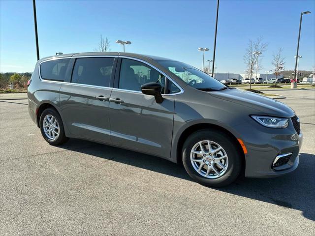 2025 Chrysler Pacifica PACIFICA SELECT