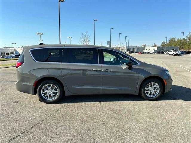 2025 Chrysler Pacifica PACIFICA SELECT