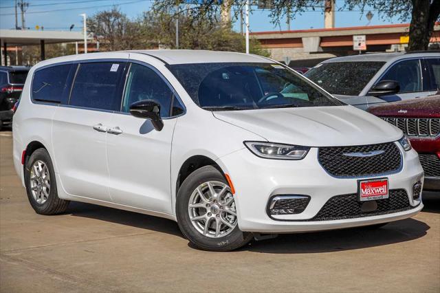 2025 Chrysler Pacifica PACIFICA SELECT